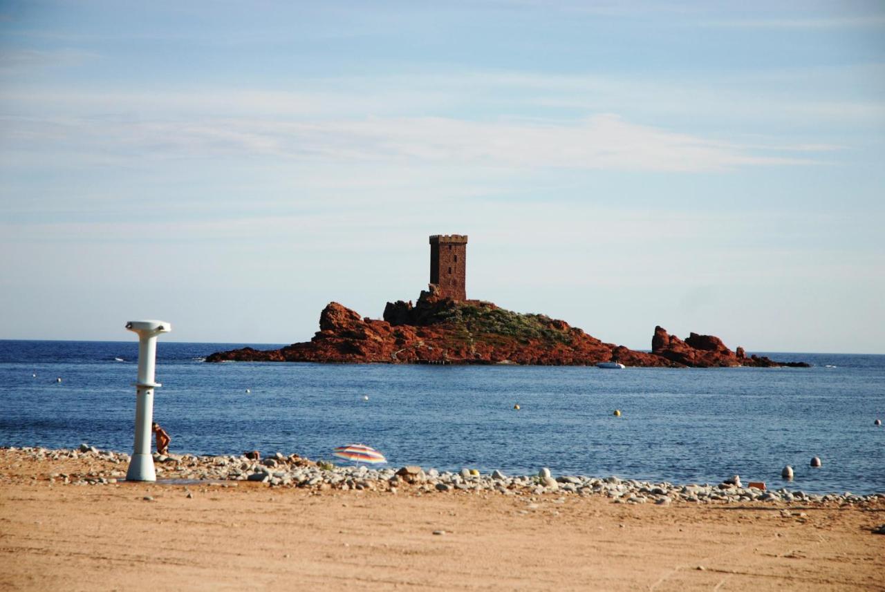 Agay Cap Esterel Village Allee Fleurs - F2 Clim Vue Golf Et Mer - Grande Terrasse Plein Sud Saint-Raphaël Εξωτερικό φωτογραφία