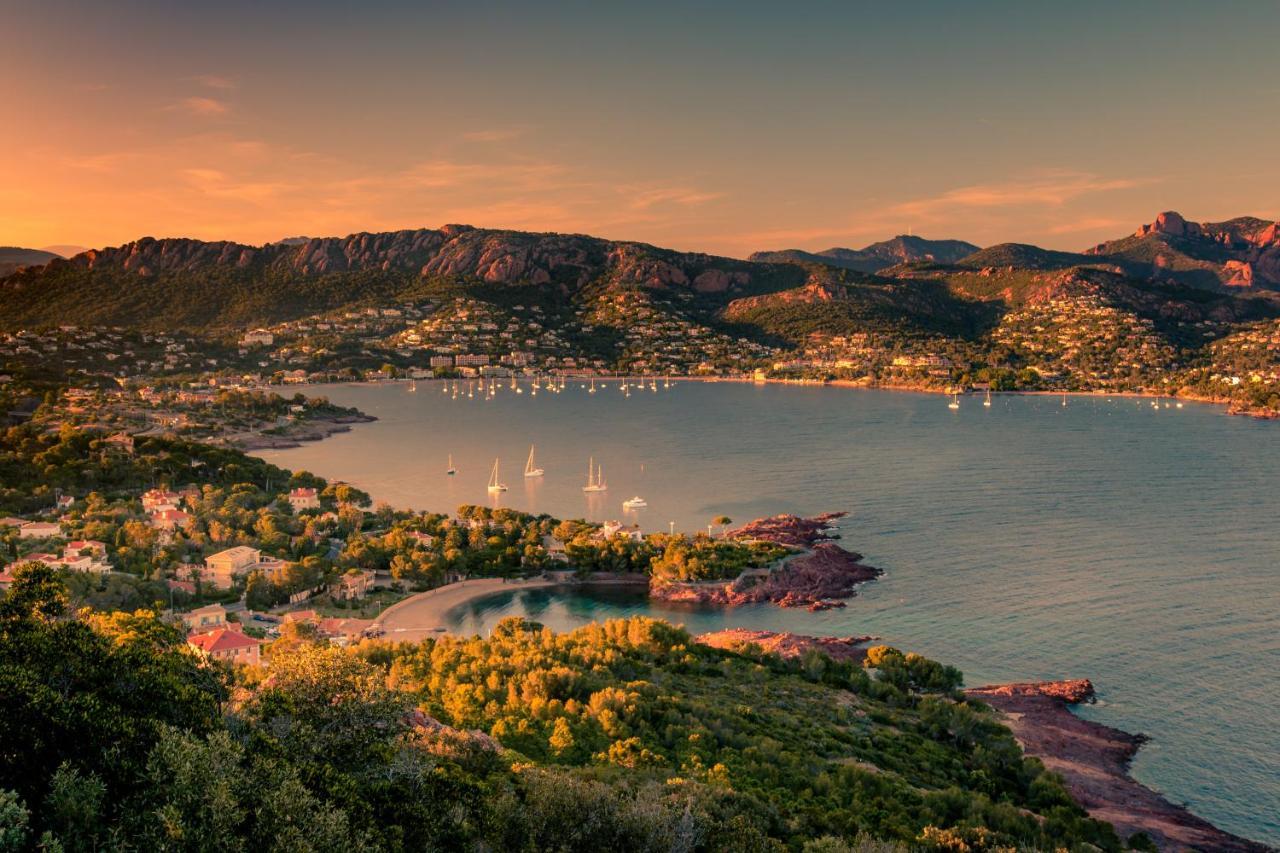 Agay Cap Esterel Village Allee Fleurs - F2 Clim Vue Golf Et Mer - Grande Terrasse Plein Sud Saint-Raphaël Εξωτερικό φωτογραφία