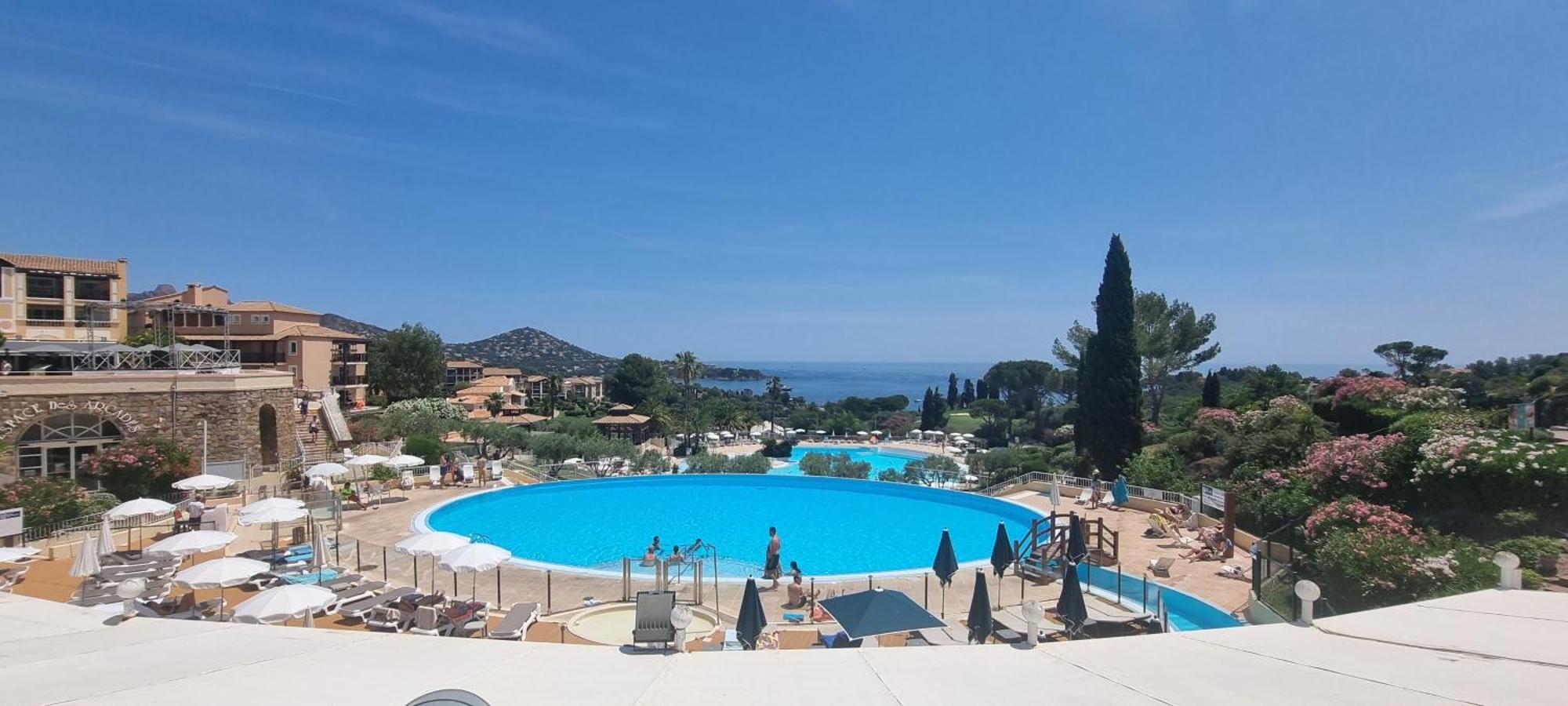 Agay Cap Esterel Village Allee Fleurs - F2 Clim Vue Golf Et Mer - Grande Terrasse Plein Sud Saint-Raphaël Εξωτερικό φωτογραφία