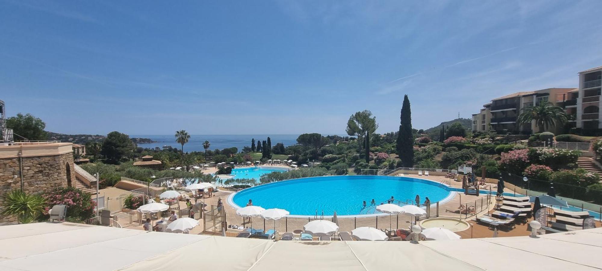 Agay Cap Esterel Village Allee Fleurs - F2 Clim Vue Golf Et Mer - Grande Terrasse Plein Sud Saint-Raphaël Εξωτερικό φωτογραφία