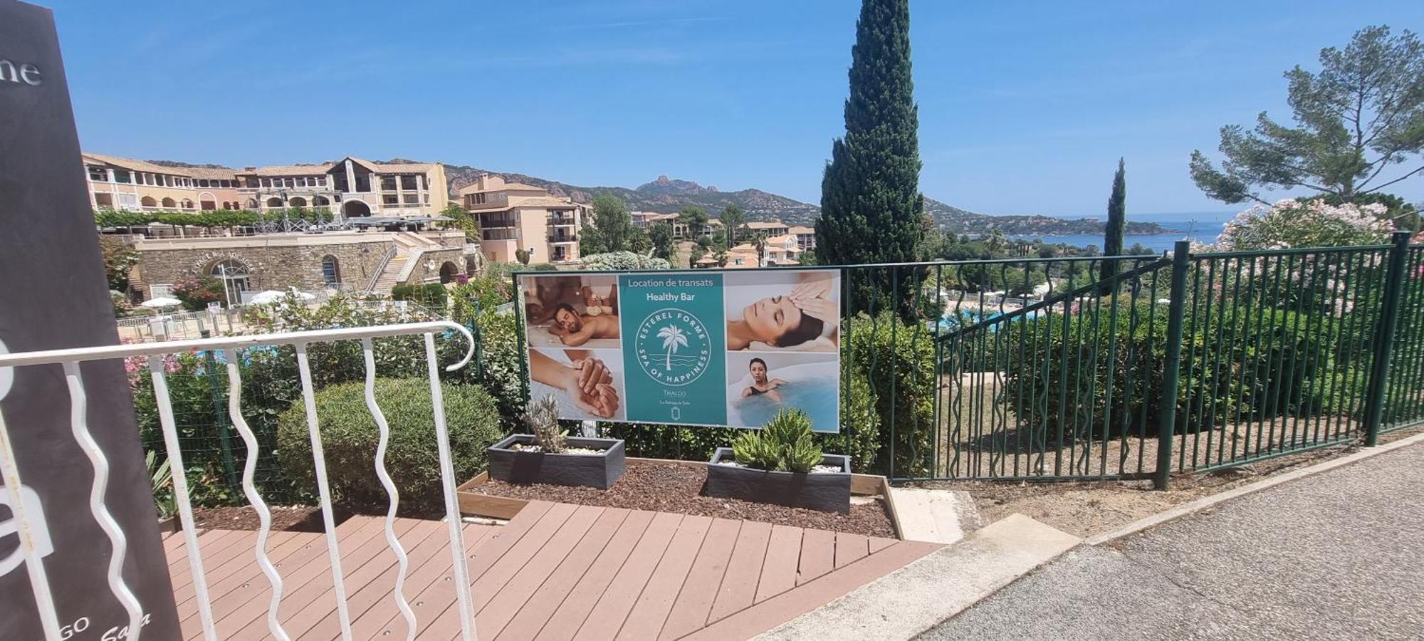 Agay Cap Esterel Village Allee Fleurs - F2 Clim Vue Golf Et Mer - Grande Terrasse Plein Sud Saint-Raphaël Εξωτερικό φωτογραφία