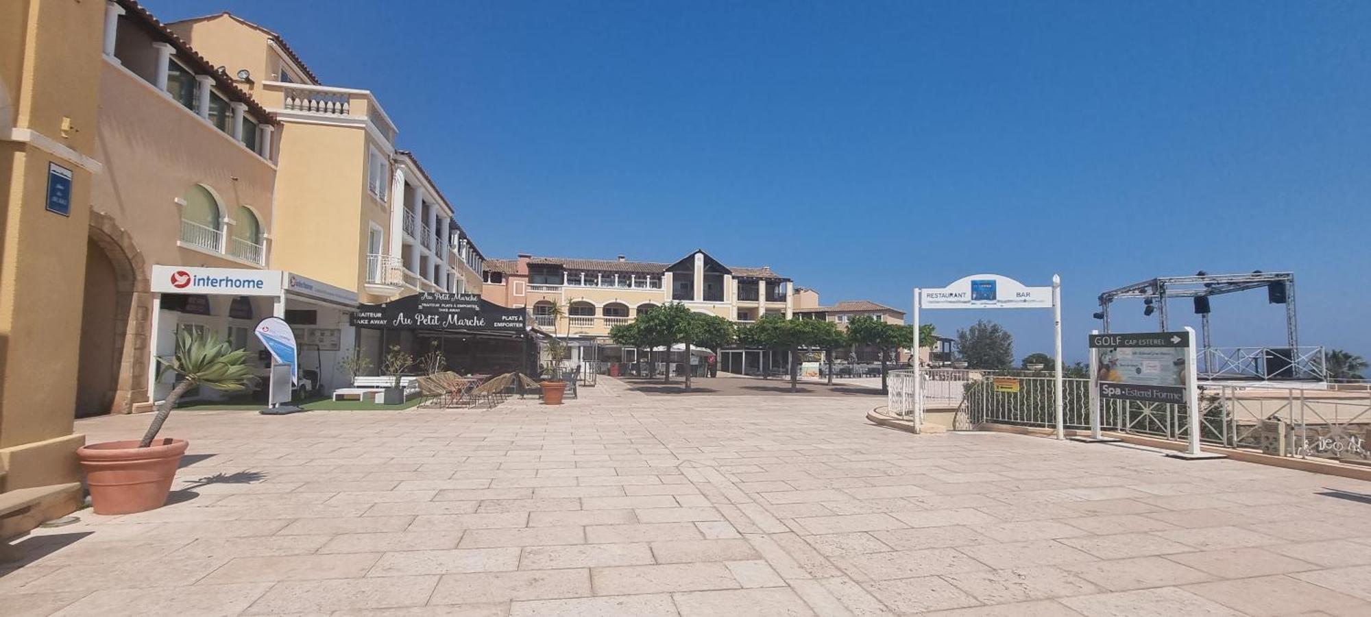 Agay Cap Esterel Village Allee Fleurs - F2 Clim Vue Golf Et Mer - Grande Terrasse Plein Sud Saint-Raphaël Εξωτερικό φωτογραφία