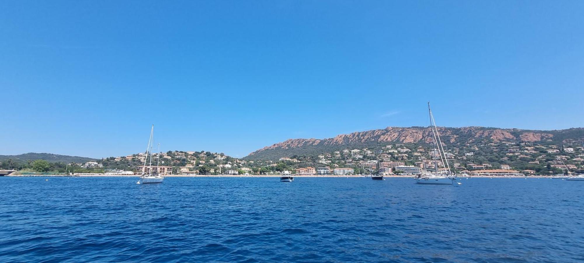 Agay Cap Esterel Village Allee Fleurs - F2 Clim Vue Golf Et Mer - Grande Terrasse Plein Sud Saint-Raphaël Εξωτερικό φωτογραφία